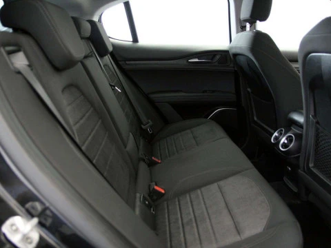 Alfa Romeo STELVIO 2.2 D TURBO AUTO