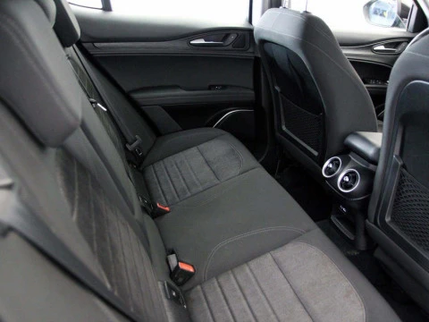 Alfa Romeo STELVIO 2.2 D TURBO AUTO