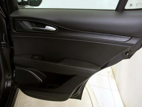 Alfa Romeo STELVIO 2.2 D TURBO AUTO