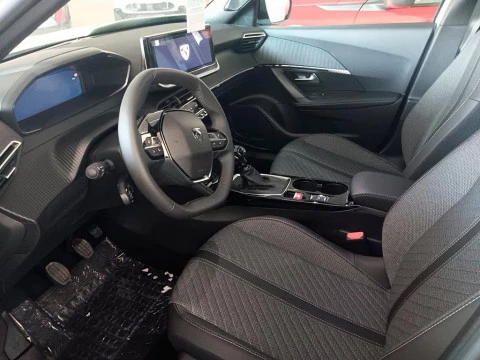 Peugeot 2008 1.2 GASOLINA 100 S&S ALLURE 5P