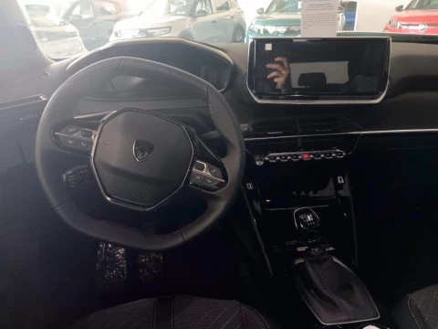 Peugeot 2008 1.2 GASOLINA 100 S&S ALLURE 5P