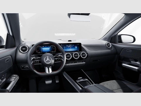 Mercedes-Benz GLA  250 e con tecnologia hibrida EQ