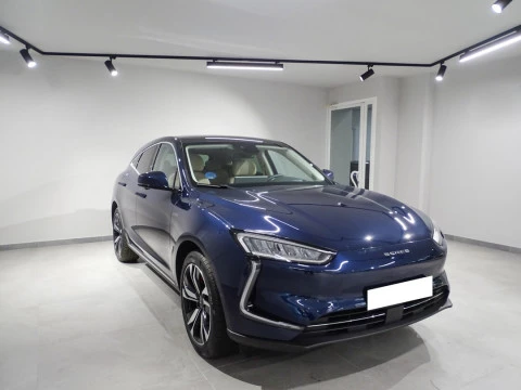 Seres 5 SERES 5 Premium (4WD)