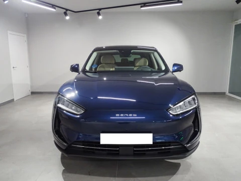 Seres 5 SERES 5 Premium (4WD)