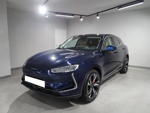 Seres 5 SERES 5 Premium (4WD)