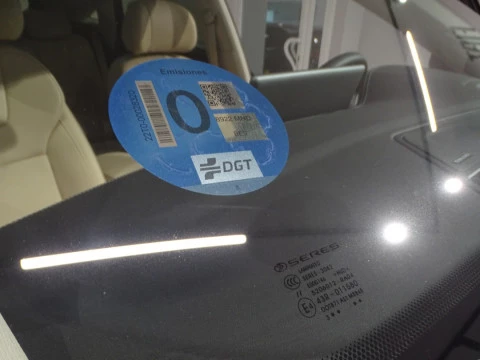 Seres 5 SERES 5 Premium (4WD)