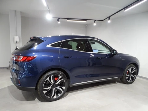 Seres 5 SERES 5 Premium (4WD)