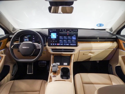 Seres 5 SERES 5 Premium (4WD)