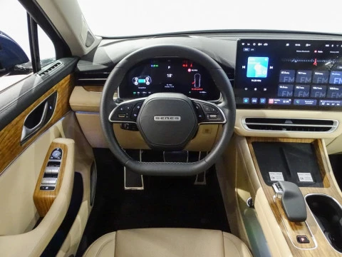 Seres 5 SERES 5 Premium (4WD)