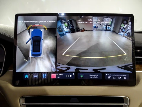 Seres 5 SERES 5 Premium (4WD)