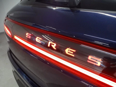 Seres 5 SERES 5 Premium (4WD)