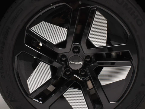 Omoda 5 MY25 - Premium 1.6 TGDI 108kW (145cv)