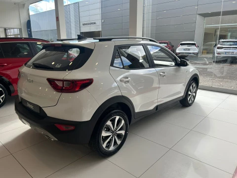 Kia Stonic 1.2 DPi 58kW (79CV) Concept