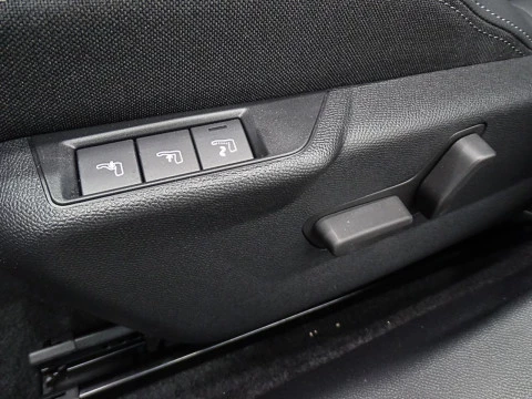 Peugeot e-2008 Electrico First Edition 156 115kW