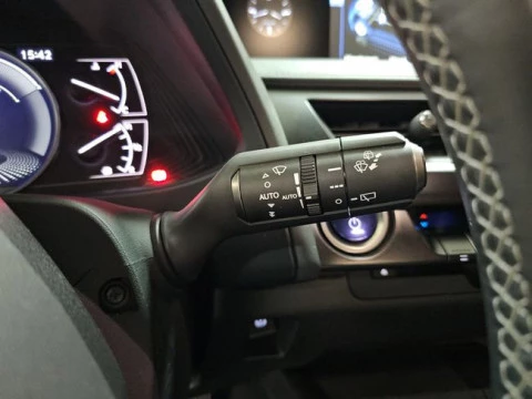 Lexus UX 2.0 250h Business