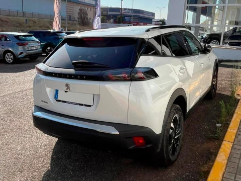 Peugeot 2008 1.2 PURETECH 100 S&S ALLURE 5P