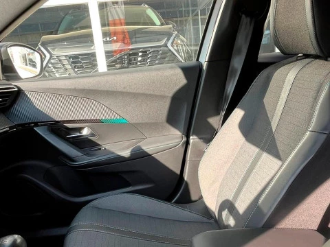 Peugeot 2008 1.2 PURETECH 100 S&S ALLURE 5P