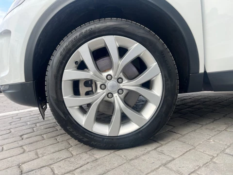 Land Rover Discovery Sport 2.0D TD4 204 PS AWD Auto MHEV SE