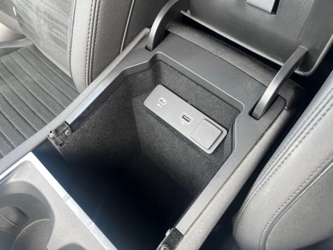 Land Rover Discovery Sport 2.0D TD4 204 PS AWD Auto MHEV SE