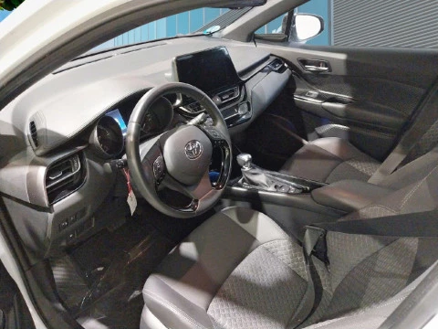 Toyota C-HR 2.0 180H Advance