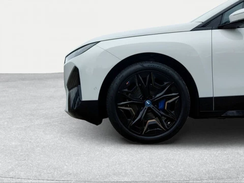 BMW iX xDrive40