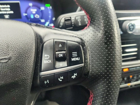 Ford Kuga ST-Line 2.5 Duratec FHEV 140kW 4x4 Auto