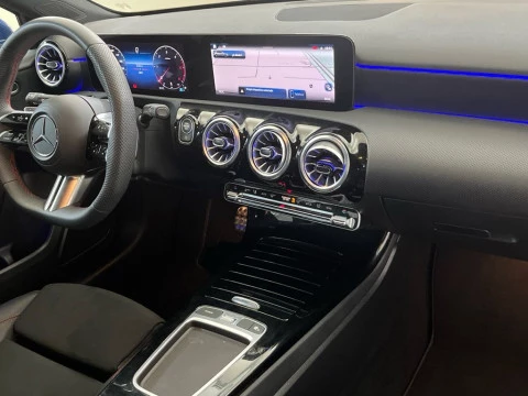 Mercedes-Benz Clase A 200 d Compacto