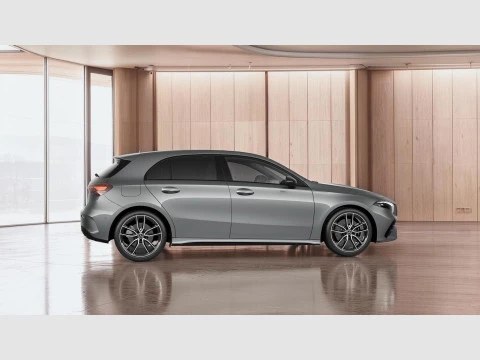 Mercedes-Benz Clase A A 250 e con tecnologia hibrida EQ