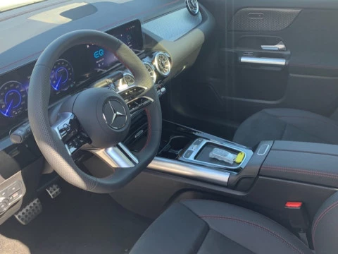 Mercedes-Benz EQA  250+ + AMG Line