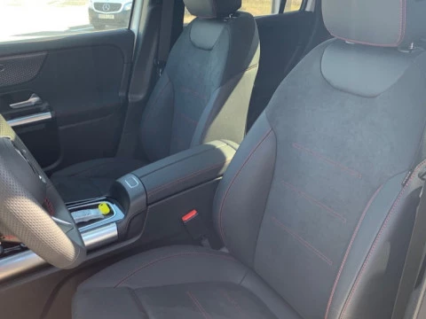 Mercedes-Benz EQA  250+ + AMG Line