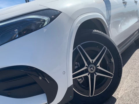 Mercedes-Benz EQA  250+ + AMG Line
