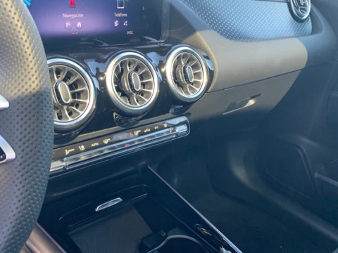 Mercedes-Benz EQA  250+ + AMG Line