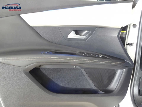 Peugeot 3008 Hybrid 225 e-EAT8 GT