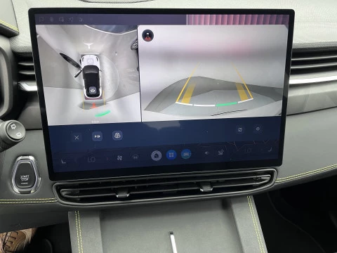 Lynk & Co 01 More PEHV