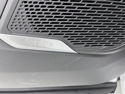 Lynk & Co 01 More PEHV