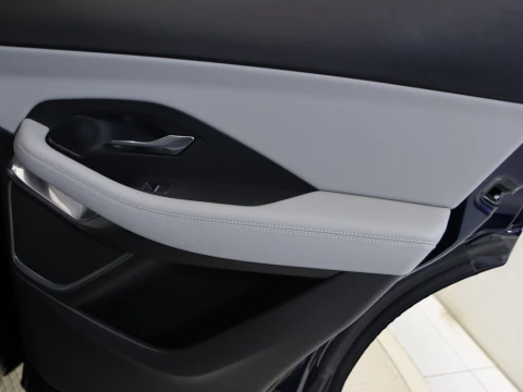 Jaguar E-PACE 2.0 D204 R-DYNAMIC AUTO 4WD 5P