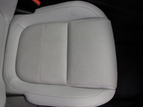 Jaguar E-PACE 2.0 D204 R-DYNAMIC AUTO 4WD 5P