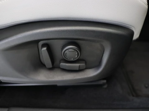 Jaguar E-PACE 2.0 D204 R-DYNAMIC AUTO 4WD 5P