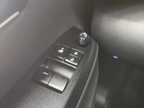 Toyota Yaris 1.5 120H Business Plus