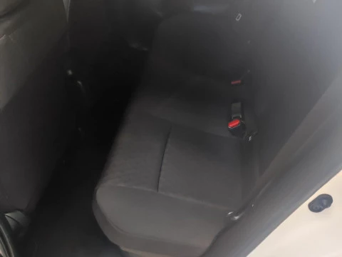 Toyota Yaris 1.5 120H Business Plus