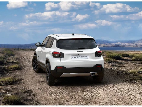 Jeep Avenger 1.2 eHybrid 81kW (110CV) Black Edition