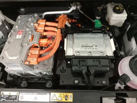 Volkswagen e-up! 61kW (83CV)