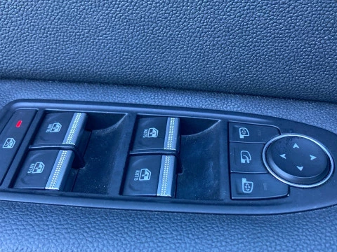 Renault Captur  E-TECH Hibrido Enchufable Fast Track 117kW