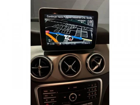 Mercedes-Benz Clase GLA GLA 180 Urban