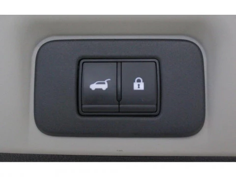 Nissan Ariya ARIYA 5p 63 kWh 4x2 Evolve