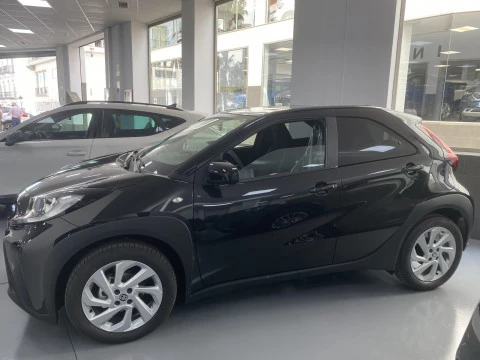 Toyota Aygo X Cross  1.0 VVTI 72CV Play