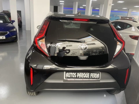 Toyota Aygo X Cross  1.0 VVTI 72CV Play