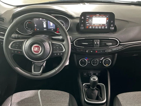 Fiat Tipo SW Cross 1.0 74kW (100CV)