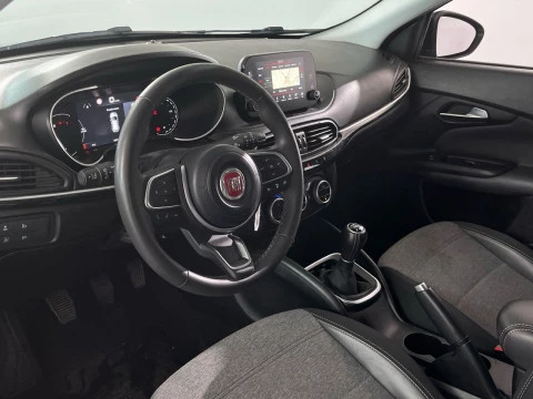 Fiat Tipo SW Cross 1.0 74kW (100CV)