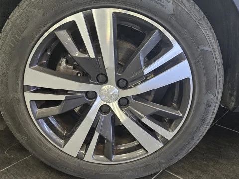 Peugeot 5008 1.2 PureTech 96KW S&S Allure EAT8